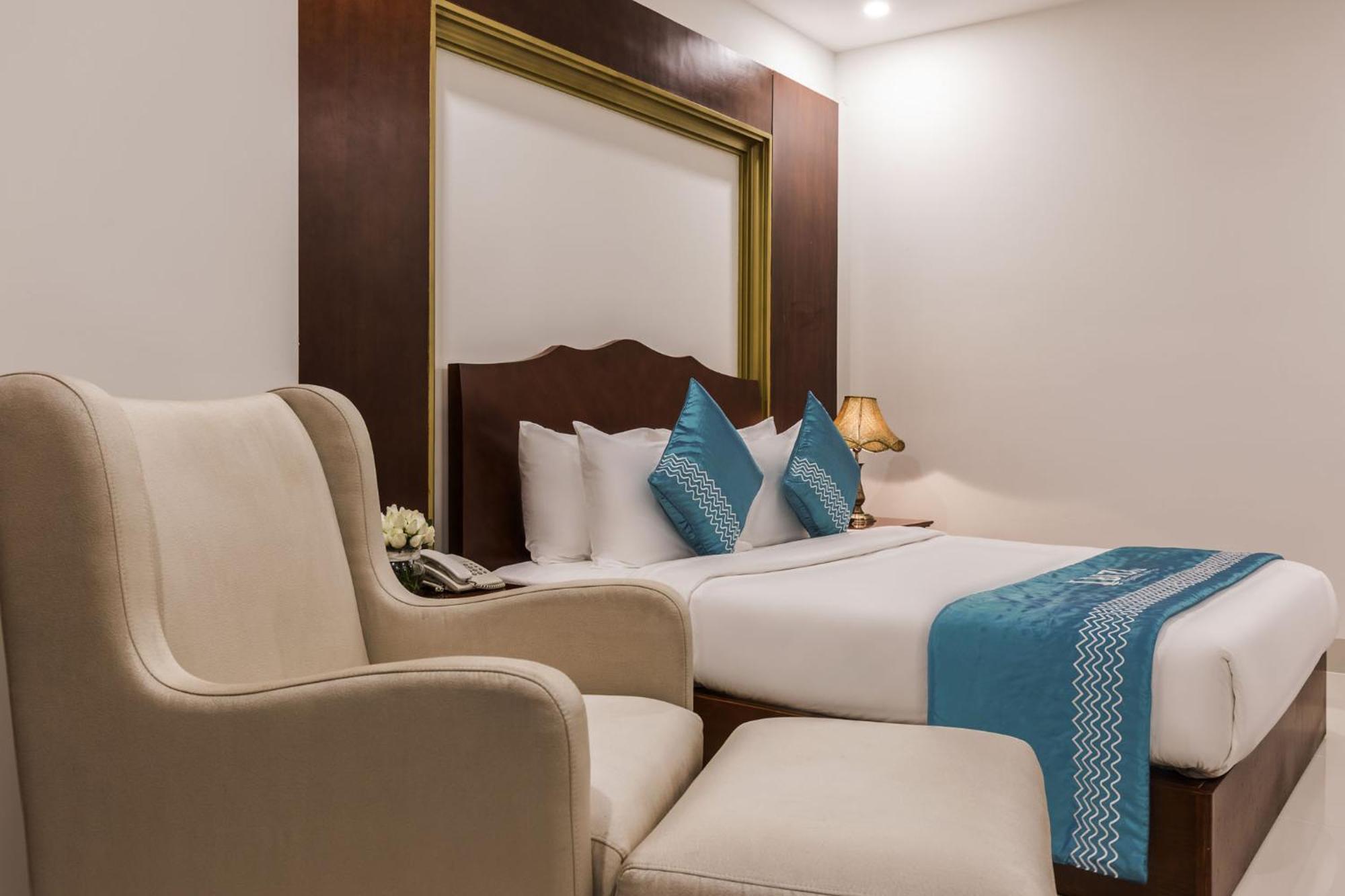 Ibiza Riverfront Da Nang Hotel Powered By Aston Екстериор снимка