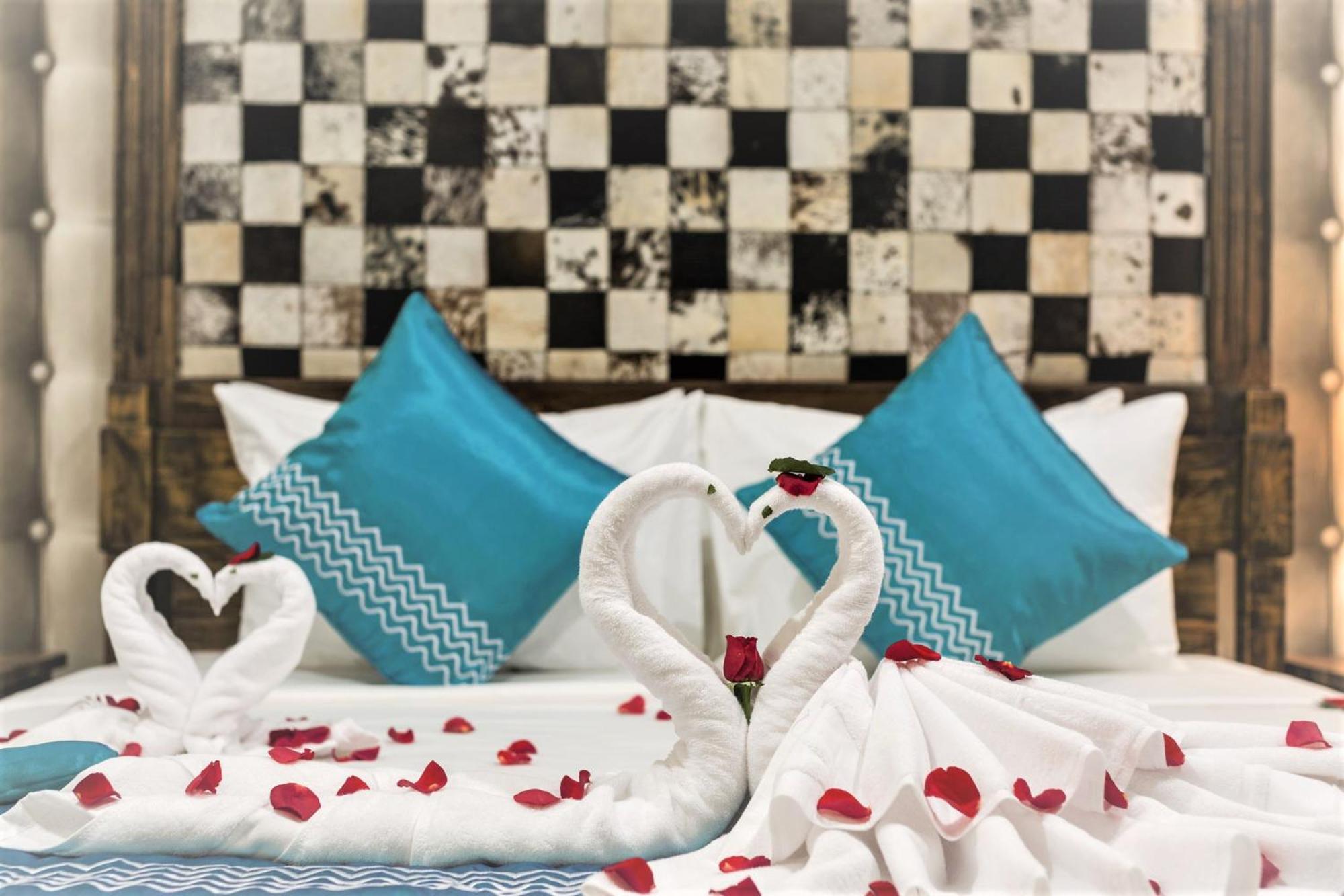Ibiza Riverfront Da Nang Hotel Powered By Aston Екстериор снимка