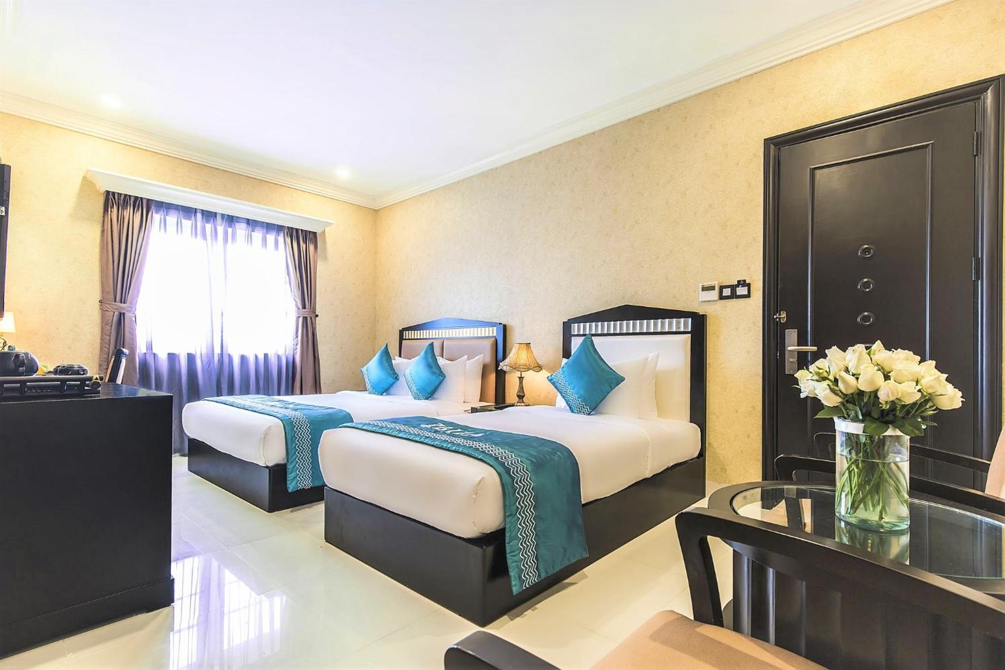 Ibiza Riverfront Da Nang Hotel Powered By Aston Екстериор снимка