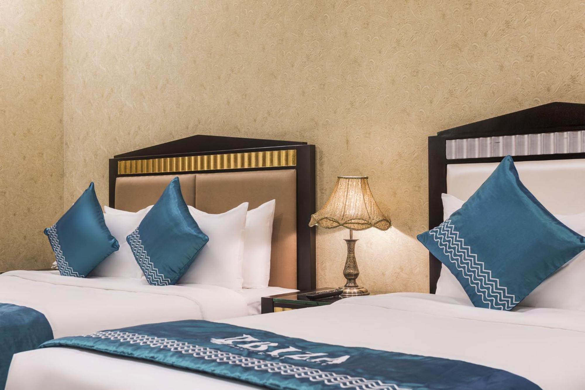 Ibiza Riverfront Da Nang Hotel Powered By Aston Екстериор снимка