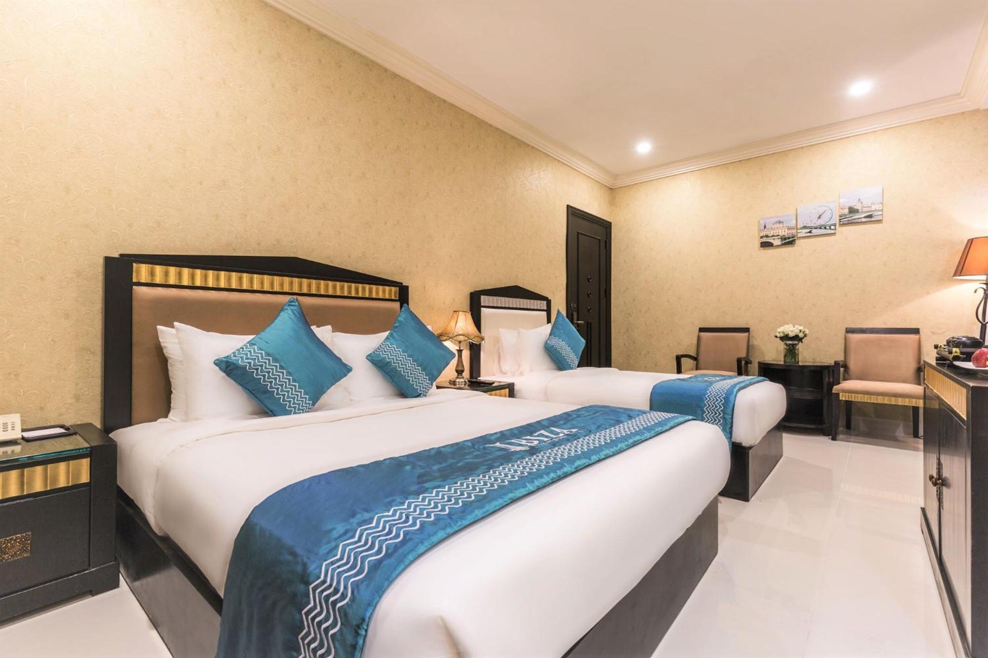 Ibiza Riverfront Da Nang Hotel Powered By Aston Екстериор снимка