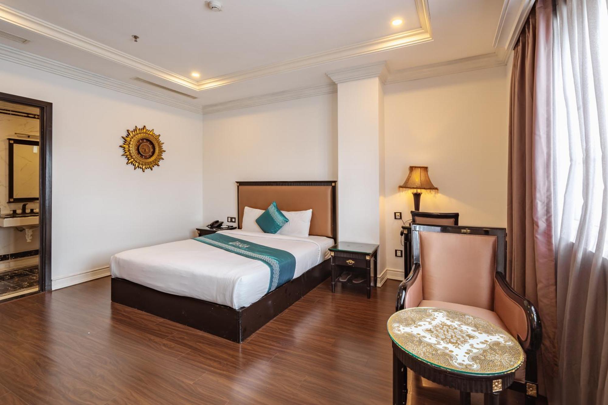 Ibiza Riverfront Da Nang Hotel Powered By Aston Екстериор снимка