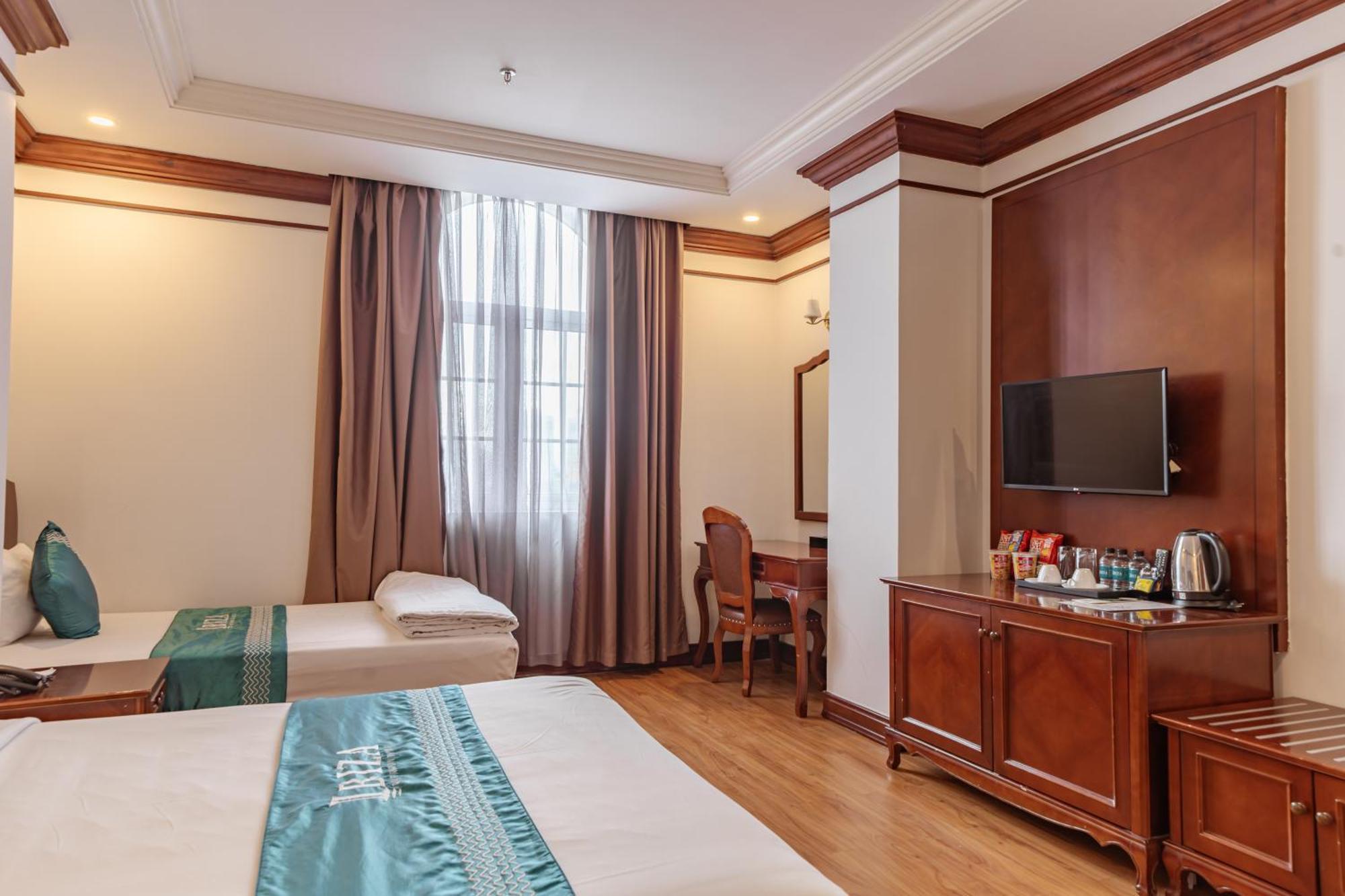 Ibiza Riverfront Da Nang Hotel Powered By Aston Екстериор снимка